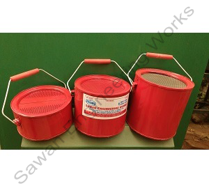 All sizes of solvent container